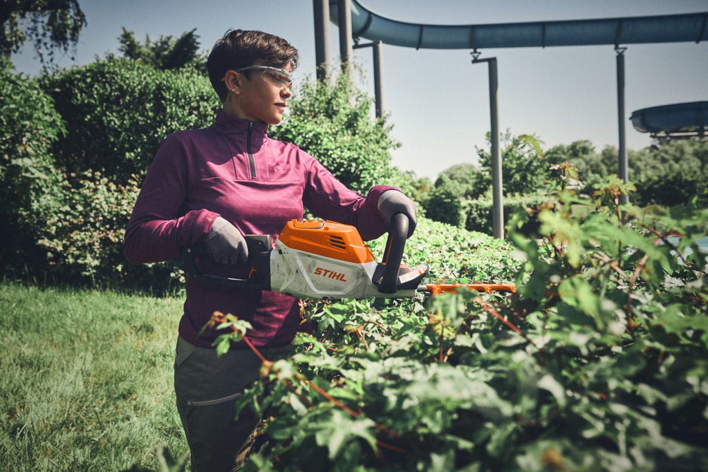 STIHL HSA 140 T Cordless Hedge Trimmer